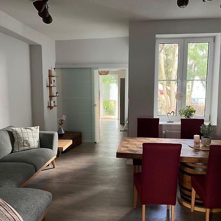 Schmuckstueck Im Herzen Rostocks Mit Gruener Oase Exterior foto
