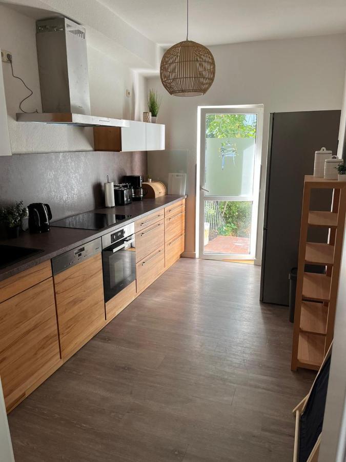 Schmuckstueck Im Herzen Rostocks Mit Gruener Oase Exterior foto