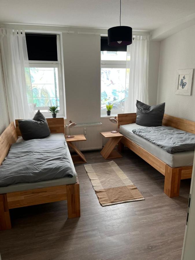 Schmuckstueck Im Herzen Rostocks Mit Gruener Oase Exterior foto